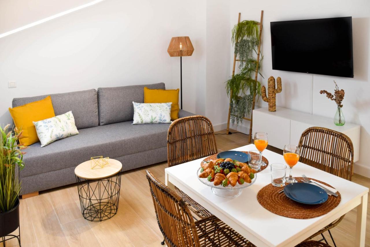 Holidays2Malaga Trinidad Renovated 1 Bedroom Penthouse Close To City Center מראה חיצוני תמונה
