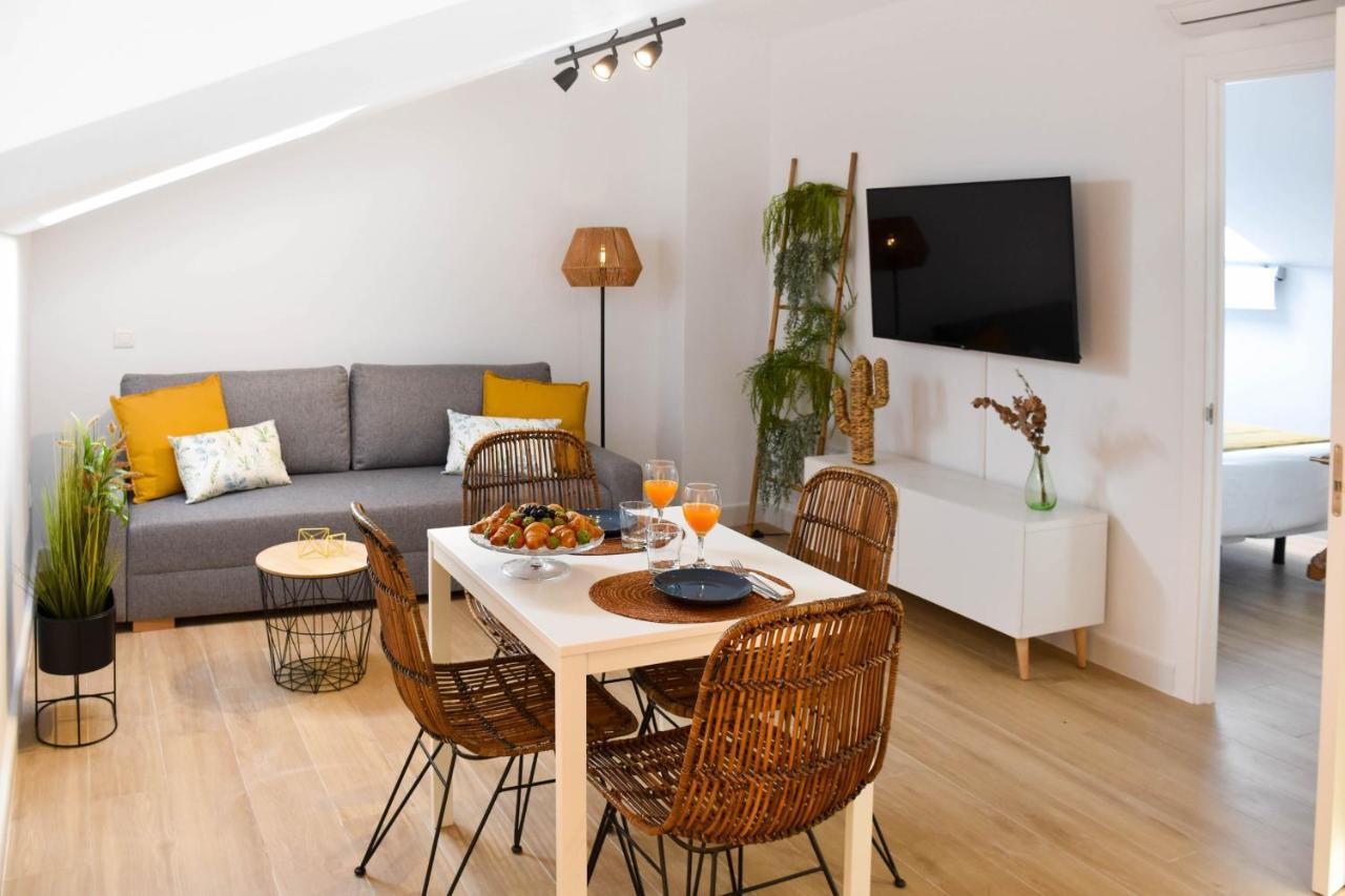 Holidays2Malaga Trinidad Renovated 1 Bedroom Penthouse Close To City Center מראה חיצוני תמונה